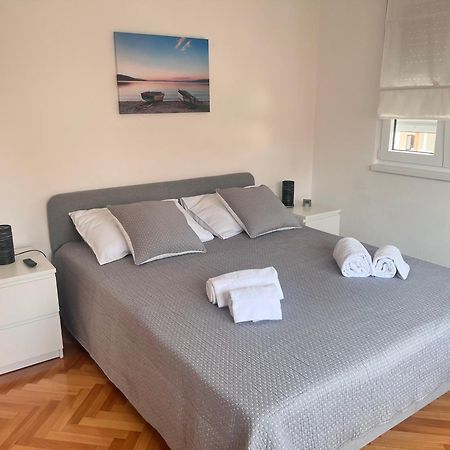 Apartments Javorska Kaštela Esterno foto