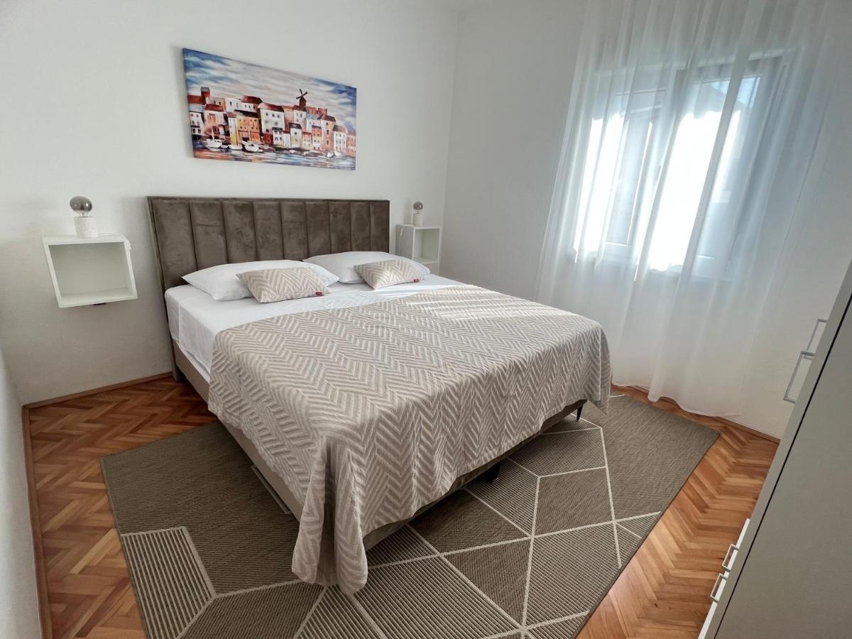 Apartments Javorska Kaštela Esterno foto