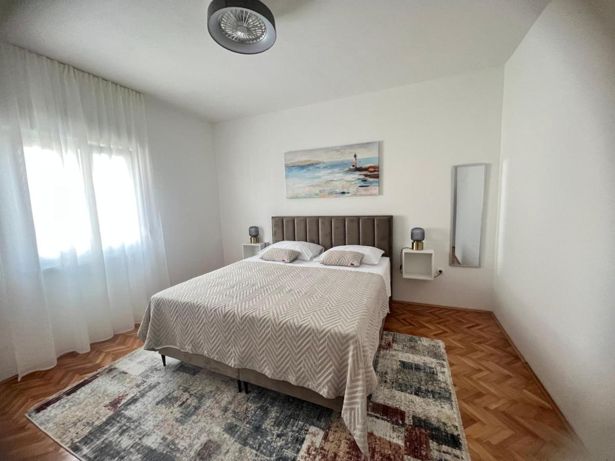 Apartments Javorska Kaštela Esterno foto