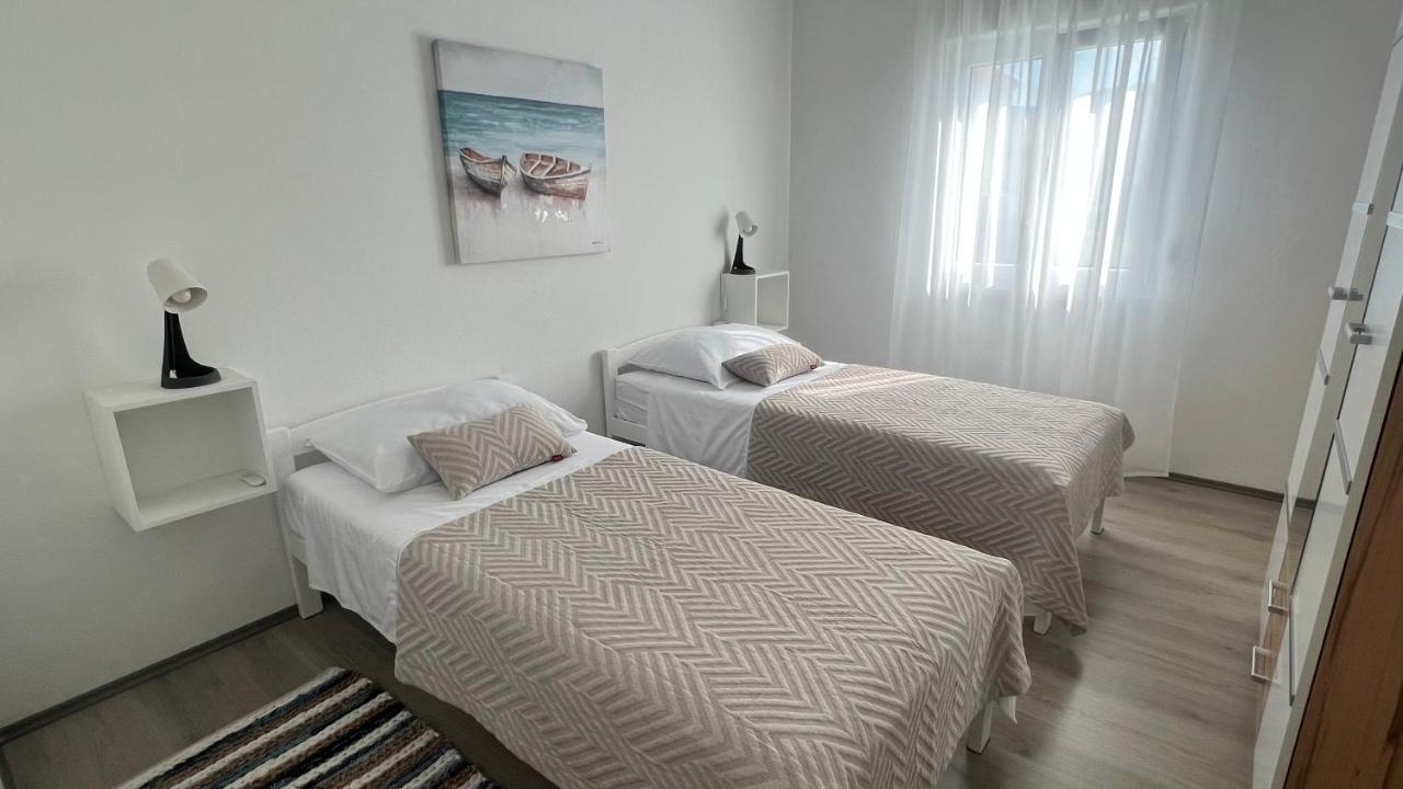Apartments Javorska Kaštela Esterno foto