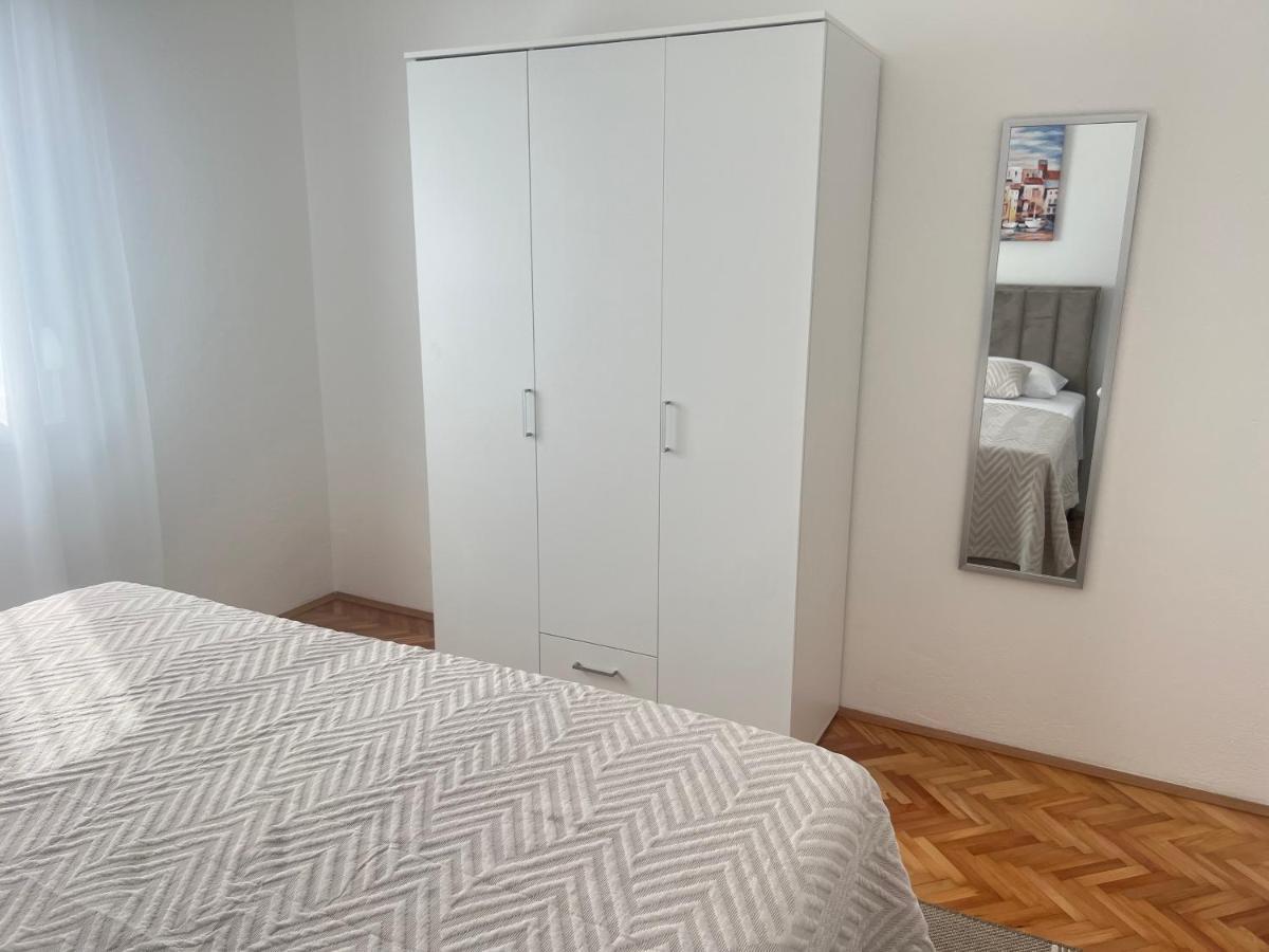 Apartments Javorska Kaštela Esterno foto